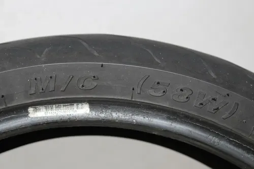 KENDA KM1 ST ROAD 120/70 ZR17 M/C (58W) FONT TIRE (TREAD:4/32NDS)