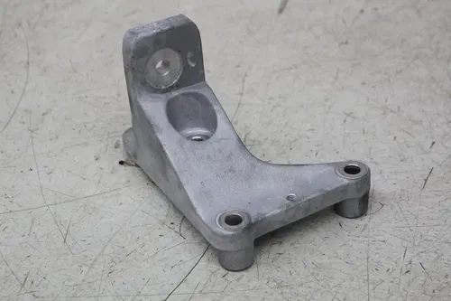 19 POLARIS SLINGSHOT SL ENGINE MOTOR MOUNT STAY BRACKETS