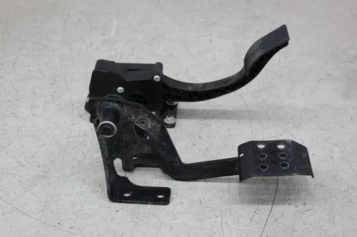 21-23 POLARIS RZR TRAIL S 1000 PREMIUM GAS ACCELERATION BRAKE PEDAL ASSEMBLY