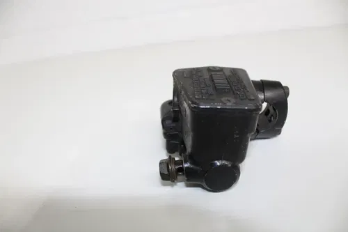 1989 YAMAHA FZR600 HYDRAULIC CLUTCH MASTER CYLINDER