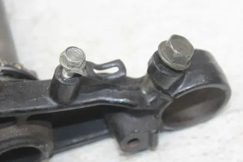 87-90 HONDA CBR600F FRONT FORKS CLAMP TRIPLE TREE STEM