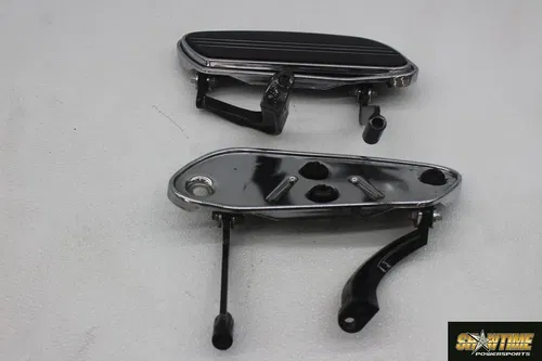 17-23 HARLEY-DAVIDSON ELECTRA GLIDE ULTRA CLASSIC FLHTCUI REAR PASSENGER FOOT