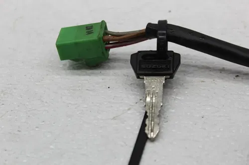 92-04 SUZUKI INTRUDER 800 VS800 IGNITION LOCK KEY SET W/ GAS CAP AND SEAT LOCK