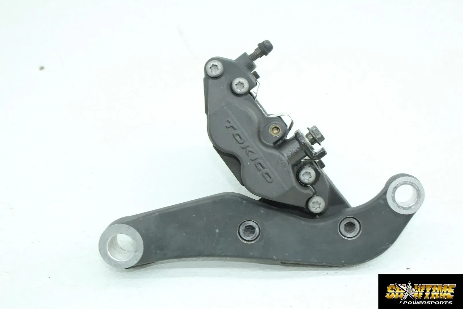 05-13 SUZUKI BOULEVARD C90 VL1500 REAR BACK BRAKE CALIPER MOUNT