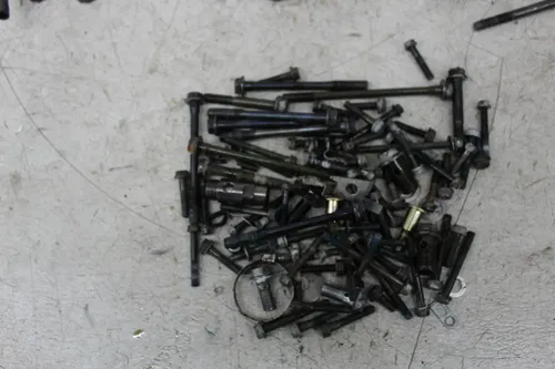 97-00 SUZUKI GSXR600 SRAD ENGINE MOTOR PARTS CASE BOLTS CLUTCH STATOR COVER
