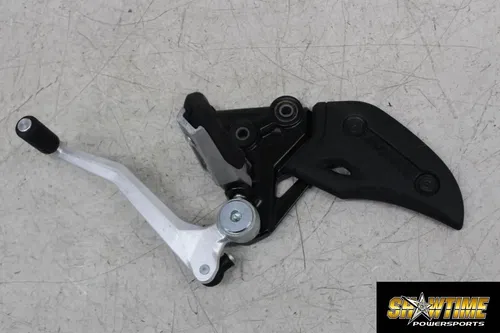 22-24 SUZUKI HAYABUSA GSX1300R LEFT REARSET REAR SET FOOT PEG W SHIFTER