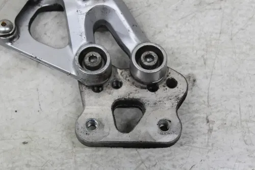 06-07 SUZUKI GSXR750 LEFT REARSET REAR SET DRIVER FOOT PEG REST STOP