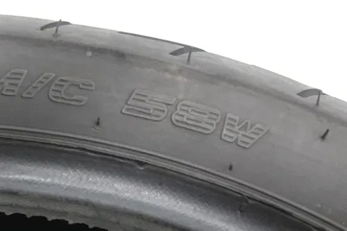 SHINKO 120/70 ZR17 M/C 58W F009RR FRONT TIRE (TREAD:4/32NDS)