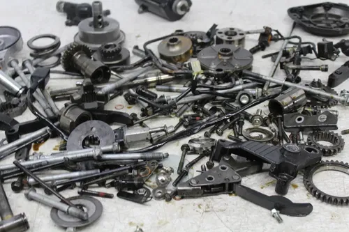 90 KAWASAKI CONCOURS 1000 ZG1000A ENGINE PARTS HARDWARE NUTS BOLTS STARTER PUMP
