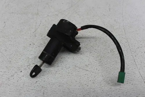 81-82 SUZUKI GS650E IGNITION LOCK W KEY