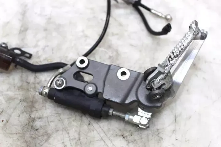 20 TRIUMPH 1050 SPEED TRIPLE RS RIGHT REARSET REAR SET W MASTER CYLINDER