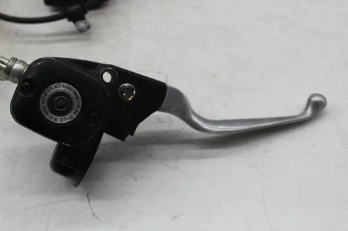 10 HARLEY-DAVIDSON HERITAGE SOFTAIL FLSTC FRONT BRAKE CALIPER MASTER CYLINDER