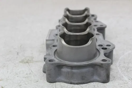 24 KAWASAKI NINJA ZX4R ENGINE MOTOR CYLINDER JUG PISTONS BLOCK (SEE DESCP)
