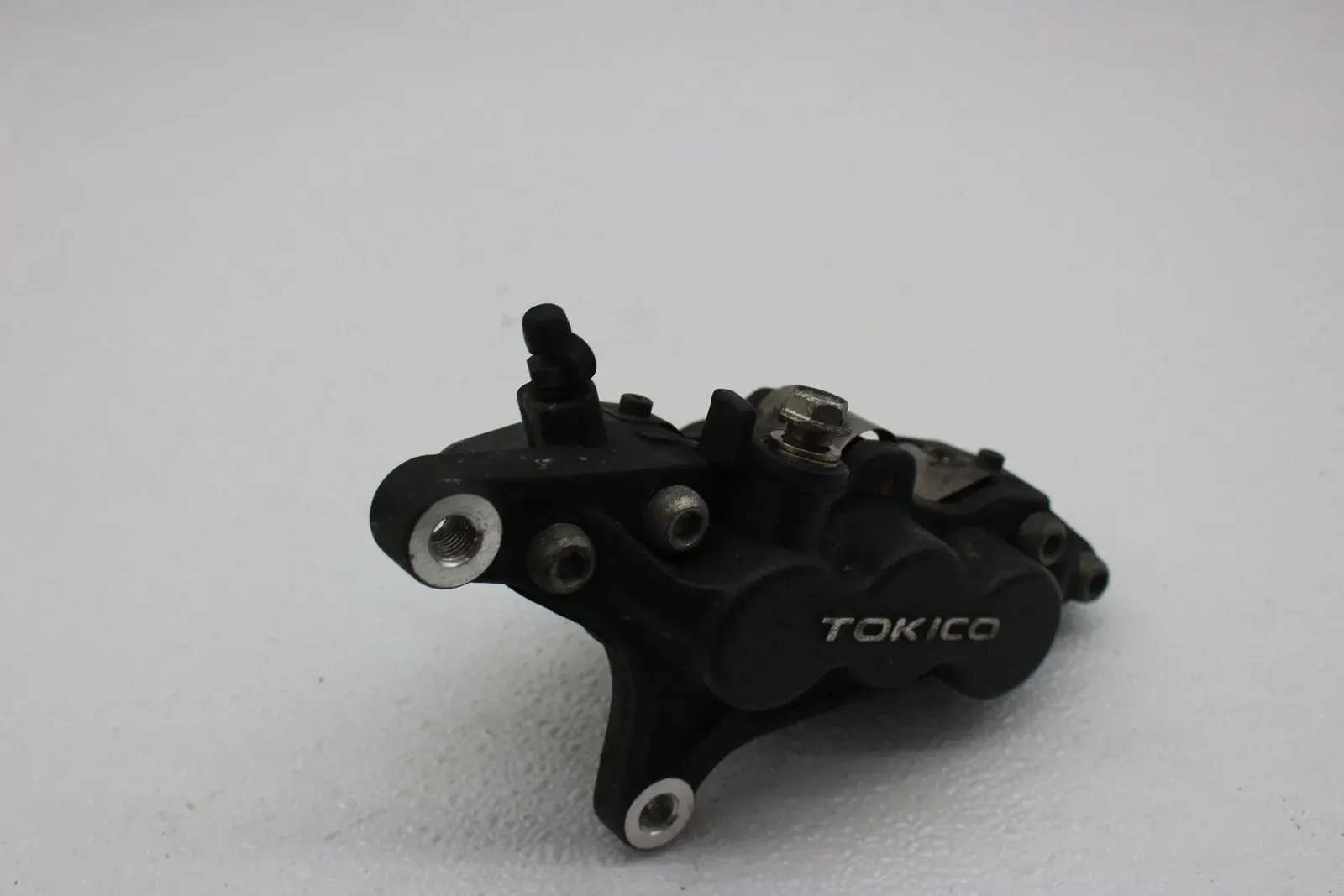 96-03 KAWASAKI NINJA ZX7R TOKICO RIGHT LEFT FRONT BRAKE CALIPER SET PAIR CALIPER