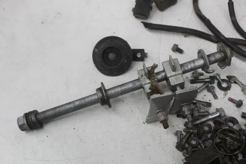 04-06 Honda Cb600f Hornet 599 Parts Hardware sprocket cover axle coolant tank