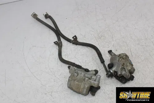 98 SUZUKI QUADRUNNER 500 LTF500F 4X4 RIGHT LEFT FRONT BRAKE CALIPER CALIPERS