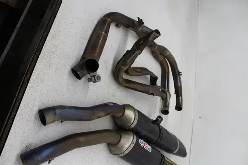 04-06 YAMAHA YZF R1 FULL EXHAUST SYSTEM HEADERS PIPE MUFFLER
