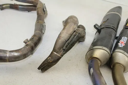 04-06 YAMAHA YZF R1 FULL EXHAUST SYSTEM HEADERS PIPE MUFFLER