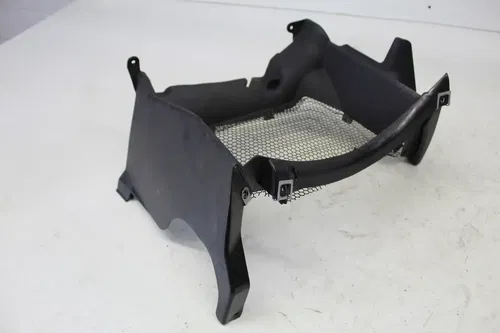 09 CAN-AM SPYDER RS SE5 ENGINE RADIATER SHROUD