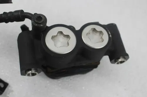 08-16 YAMAHA YZF R6 RIGHT LEFT FRONT BRAKE CALIPER SET PAIR CALIPERS