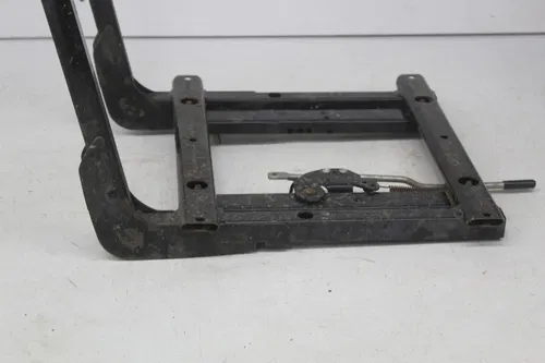 16 Can-am Defender Hd10 Xt Seat frame bracket mount