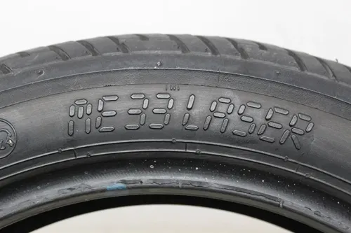 METZELER 120/80V16 V250 (60V) FRONT TIRE (TREAD:32NDS -4)