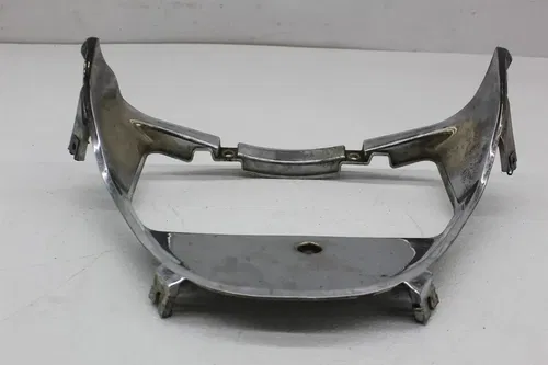 01-07 SUZUKI HAYABUSA FRONT LOWER INNER FAIRING V COWL