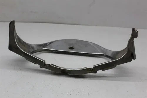 01-07 SUZUKI HAYABUSA FRONT LOWER INNER FAIRING V COWL