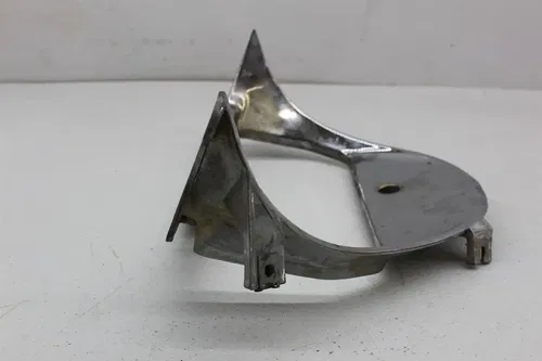 01-07 SUZUKI HAYABUSA FRONT LOWER INNER FAIRING V COWL