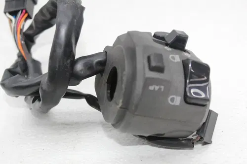 06-07 KAWASAKI NINJA ZX10R LEFT RIGHT CONTROL ON OFF START HORN SIGNAL SWITCHES