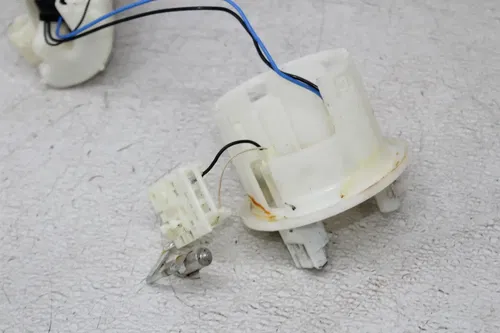 03-05 YAMAHA YZF R6 FUEL PUMP GAS PETROL SENDER UNIT