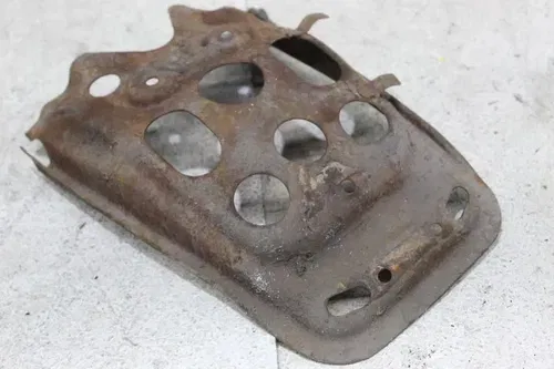 82-83 YAMAHA XT550 REAR BACK FENDER COWL FAIRING BRACKET