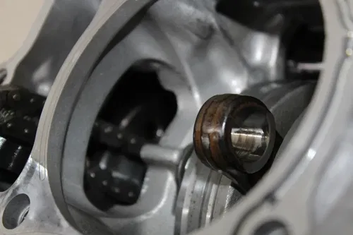 22 YAMAHA YZ250F ENGINE MOTOR LOWER BOTTOM END CRANKSHAFT (SEE DESCP)