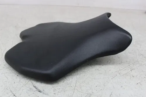 17-20 YAMAHA YZF R6 FRONT DRIVERS SEAT PAD SADDLE PILLION (SEE DESCP)