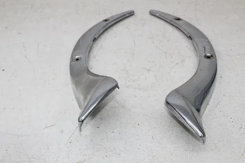 04-05 KAWASAKI VULCAN 2000 FENDER STRUT STRUTS PAIR (SEE DESCP)