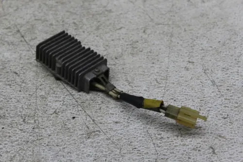 93-94 HONDA CBR900RR RECTIFIER VOLTAGE REGULATOR