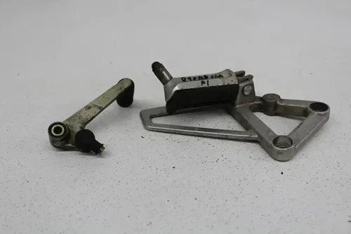 1987-1990 HONDA CBR600F LEFT REARSET REAR SET FOOT PEG W SHIFTER