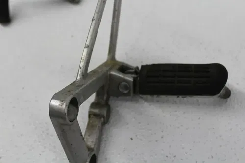 1987-1990 HONDA CBR600F LEFT REARSET REAR SET FOOT PEG W SHIFTER