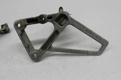1987-1990 HONDA CBR600F LEFT REARSET REAR SET FOOT PEG W SHIFTER