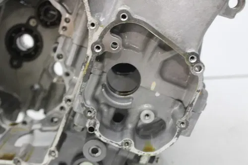11-15 Kawasaki Ninja Zx10r Engine Motor Crankcase Crank Cases Block