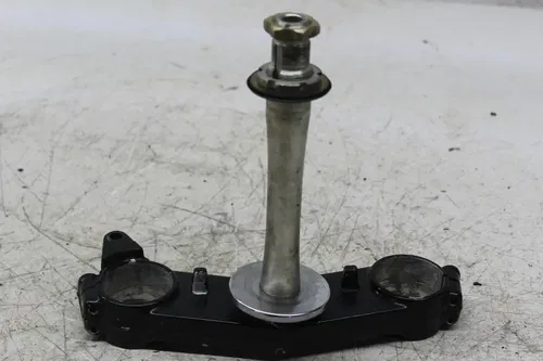 01-07 SUZUKI HAYABUSA FRONT FORKS CLAMP LOWER TRIPLE TREE STEM