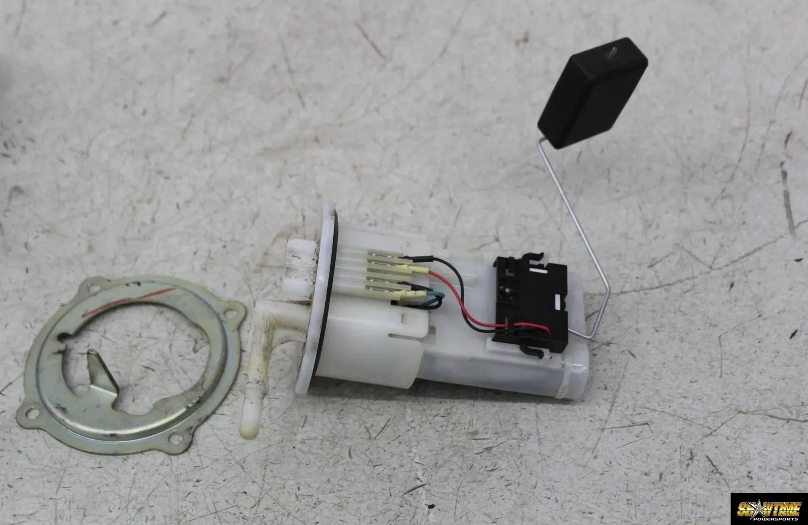 18 YAMAHA XSR700 FUEL PUMP GAS PETROL SENDER UNIT