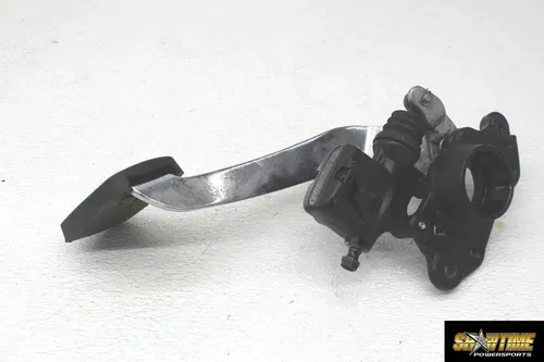07-11 HARLEY-DAVIDSON ELECTRA GLIDE ULTRA CLASSIC FLHTCU REAR BACK BRAKE MASTER