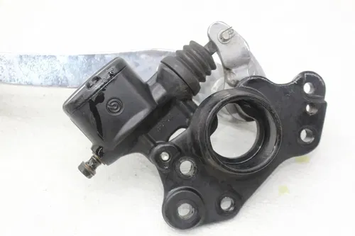 07-11 HARLEY-DAVIDSON ELECTRA GLIDE ULTRA CLASSIC FLHTCU REAR BACK BRAKE MASTER