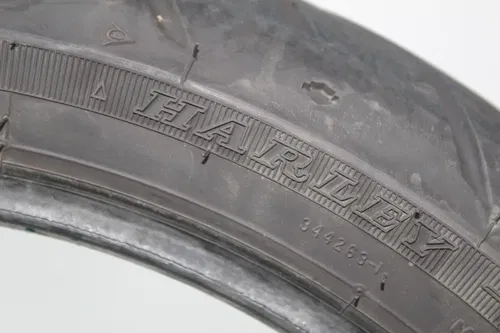 harley davidson dunlop d408f 130/70b18 m/c 63h front tire (tread:4/32nds)