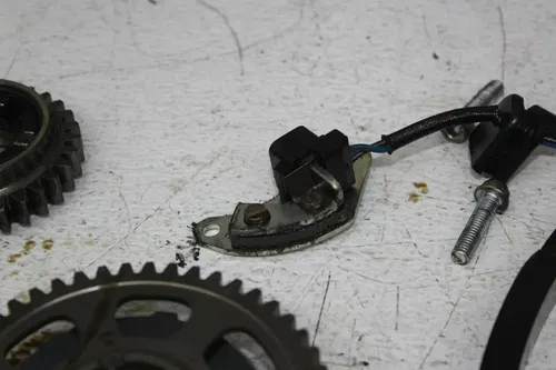 09-11 SUZUKI GSXR1000 ENGINE MOTOR PARTS AND HARDWARE NUTS BOLTS GEARS