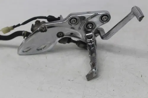 08-21 SUZUKI HAYABUSA CHROME RIGHT REARSET FRONT DRIVER FOOT PEG BRAKE MASTER