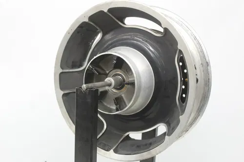 12-16 Harley-davidson Road Glide Fltrx Rear Back Wheel Rim  (straight)