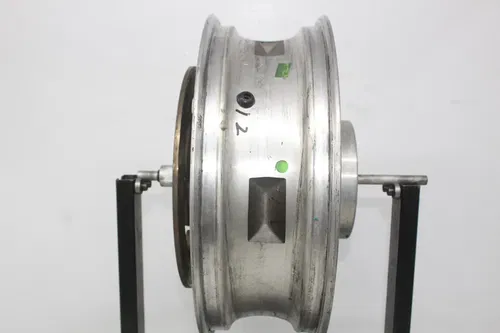 12-16 Harley-davidson Road Glide Fltrx Rear Back Wheel Rim  (straight)