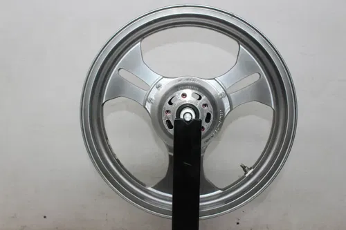 04 SUZUKI MARAUDER 1600 VZ1600 FRONT WHEEL (SEE DESCP)